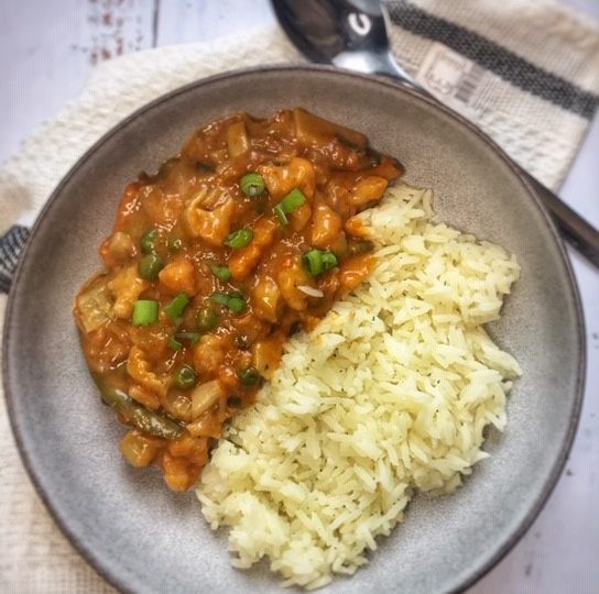 Asiatisches Thai-Curry mit Basmati-Reis - Genusswerke