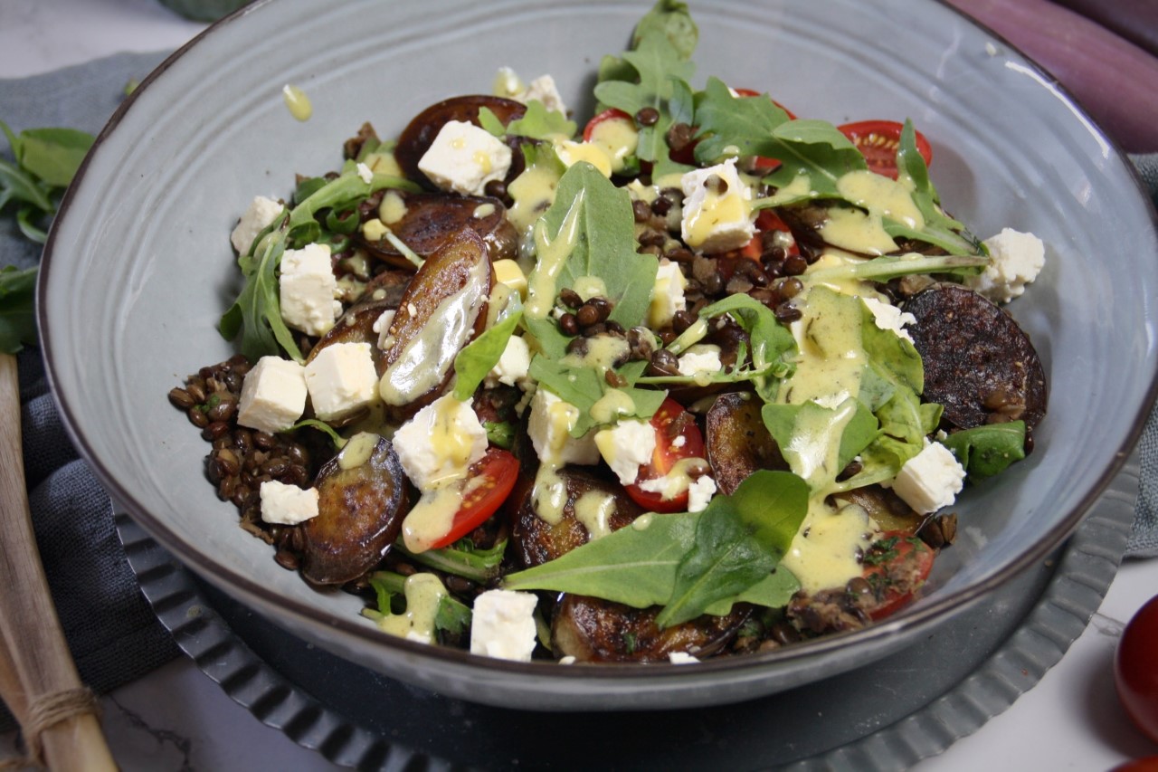Salat mit Linsen und gerösteten Auberginen - Genusswerke