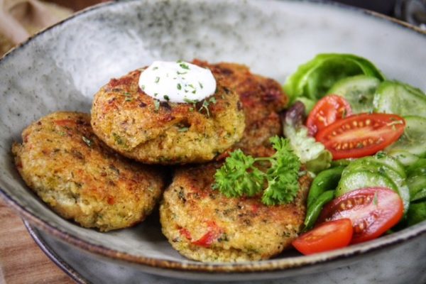 Couscous-Frikadellen mit Brokkoli und Käse - Genusswerke