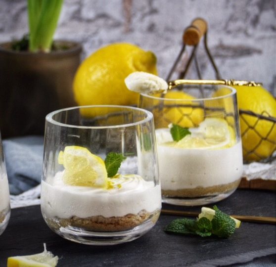 Fluffige Zitronencreme im Glas - Genusswerke