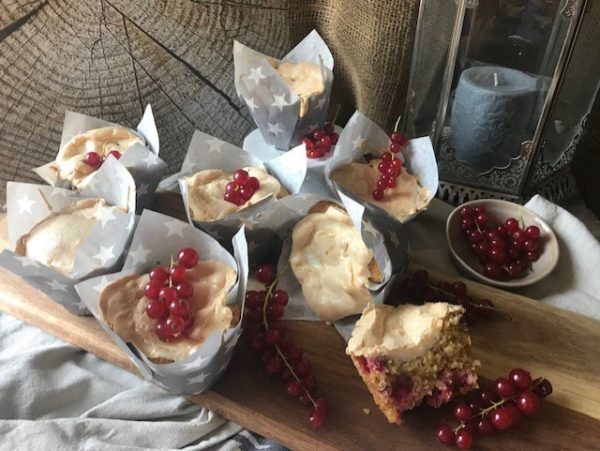 Johannisbeer-Baiser-Muffins - Genusswerke